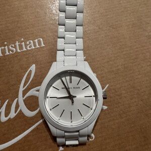 Michael Kors Elegant White Women’s Watch